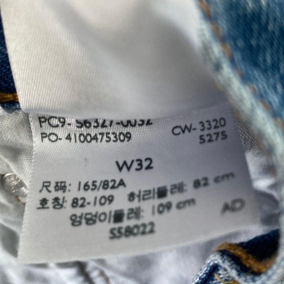 LEVIS 501 Original Short in Athens Mid Short - Picture 6 of 13